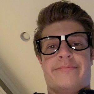 Meet your Posher, Kyle